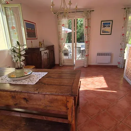 בית נופש Maison Cote Sud Avec Piscine A