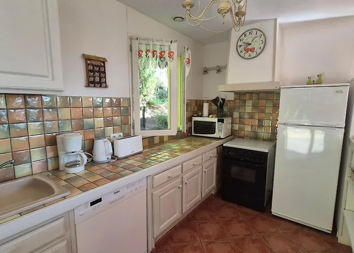 Maison Cote Sud Avec Piscine A